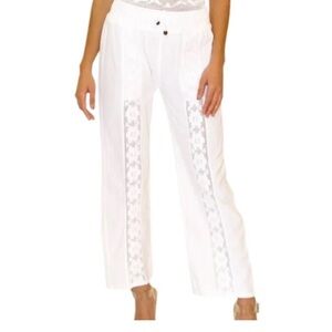Sea Spice resort wear white pants stretchy waistband floral lace detailing. Sz M